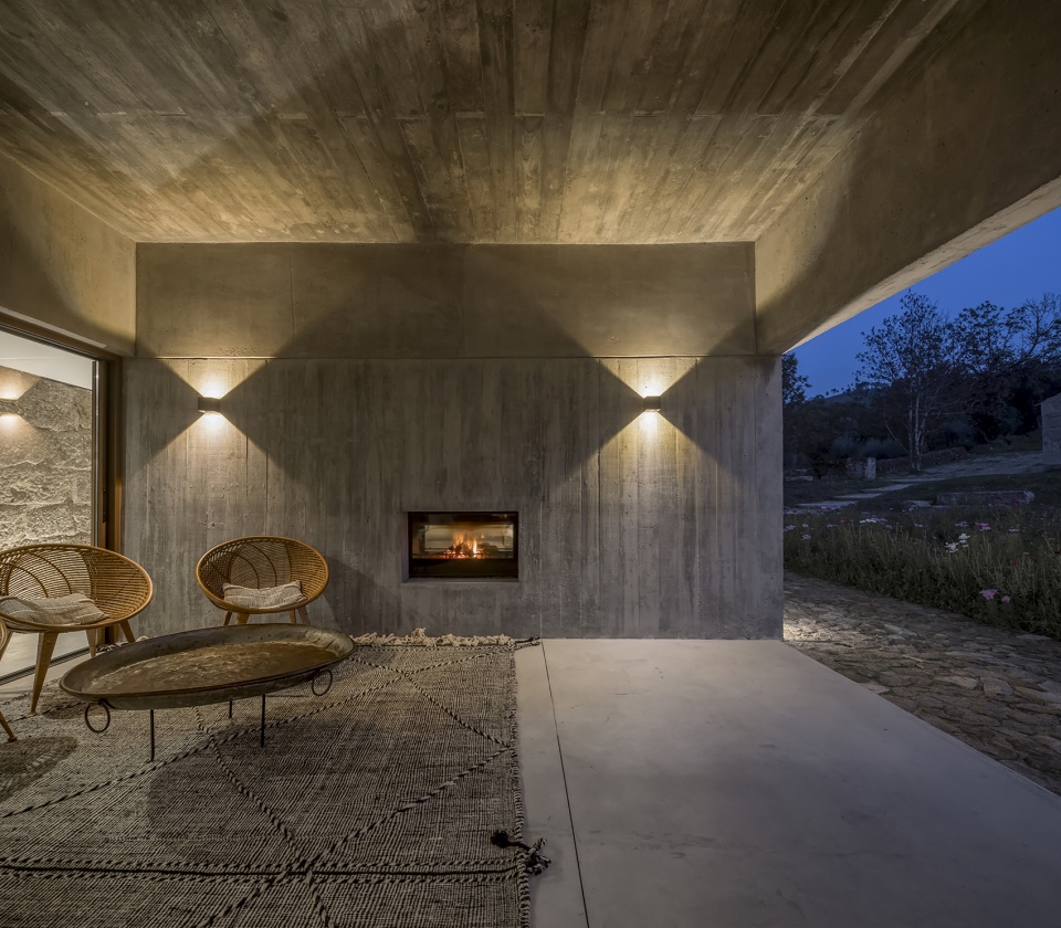 casa no minho by germano de castro pinheiro