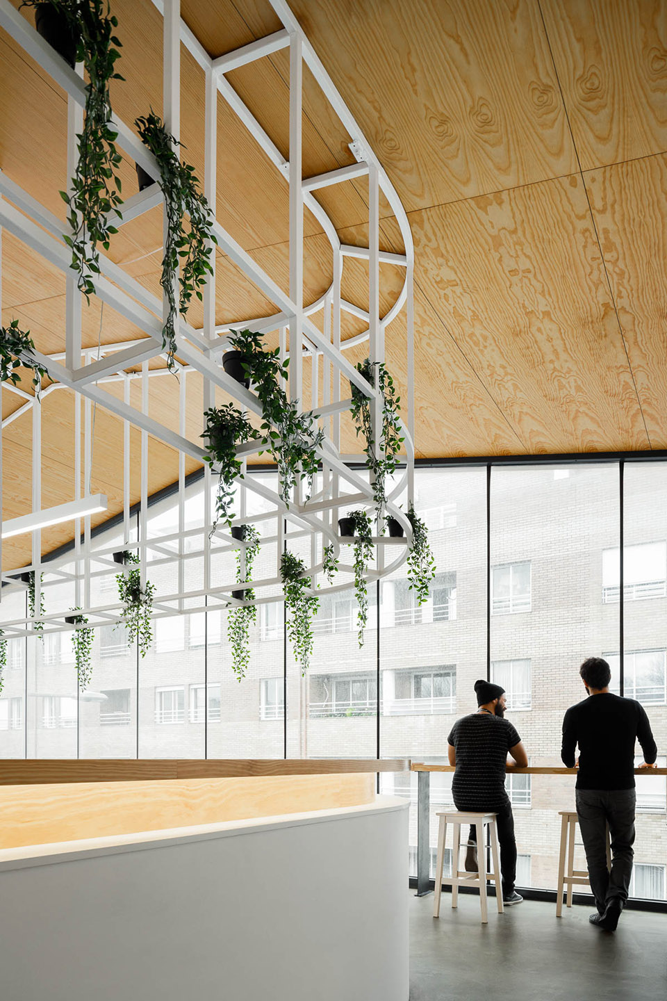 EGOI CLAVEL S KITCHEN by PAULO MERLINI architects