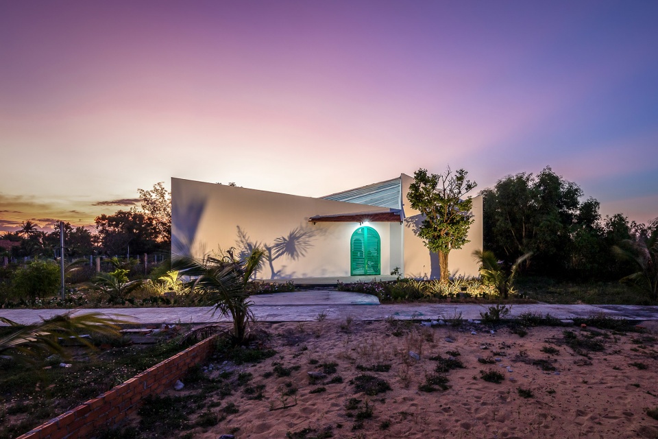 Phu Yen House by Story Architecture