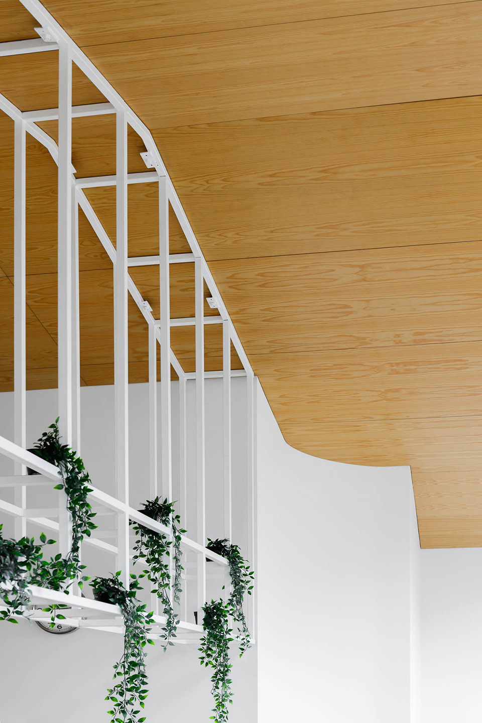 EGOI CLAVEL S KITCHEN by PAULO MERLINI architects