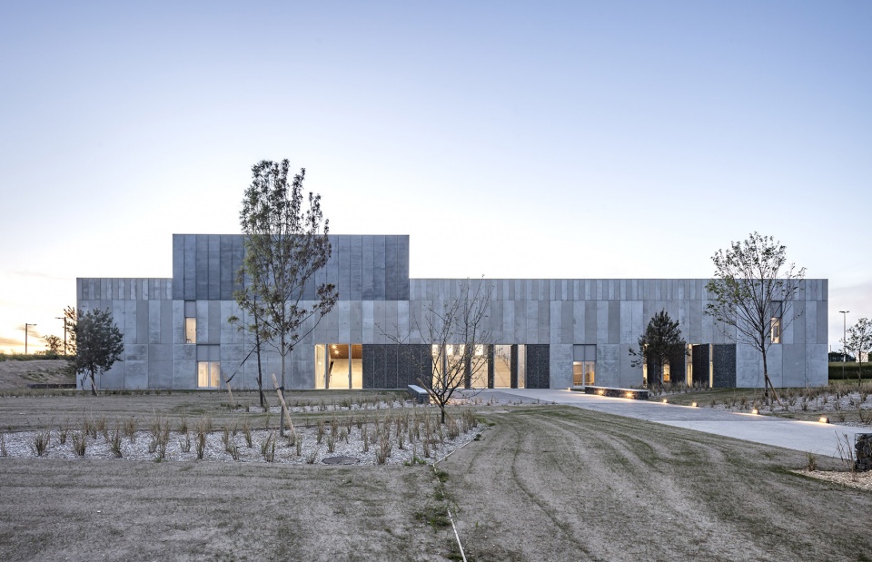 fort agglo 21 technology park by randja farid azib architects