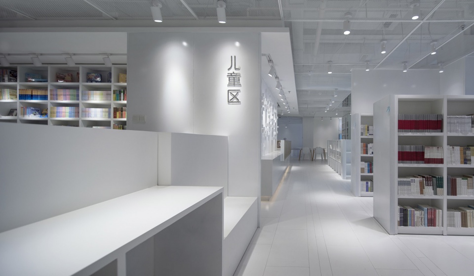 Zhijian Bookstore White China by SMY Space Interior Design Studio