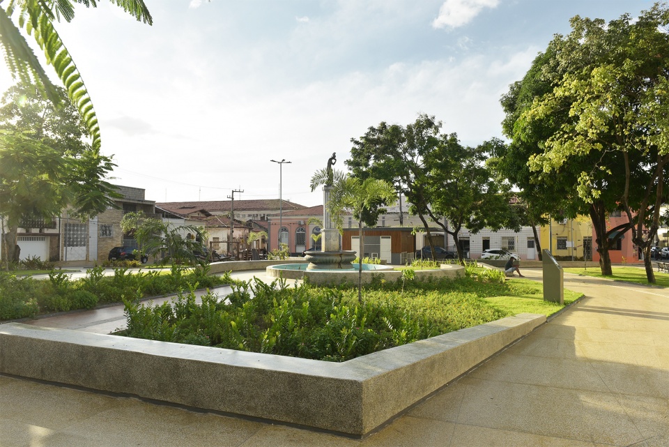 extensive urban revitalization in sao luis by natureza urbana