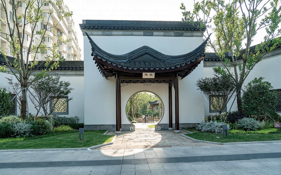 Huayi Street Edging