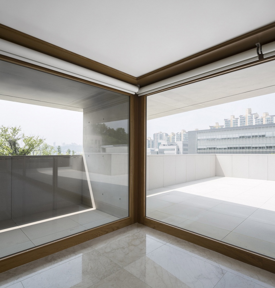 Amore Pacific Hotel Alvaro Siza Carlos Castanheira Kim Jang Kyu
