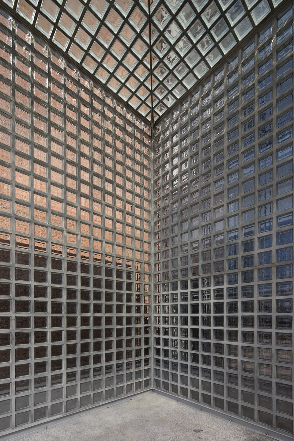 Amore Pacific entrance renovation Carlos Castanheira