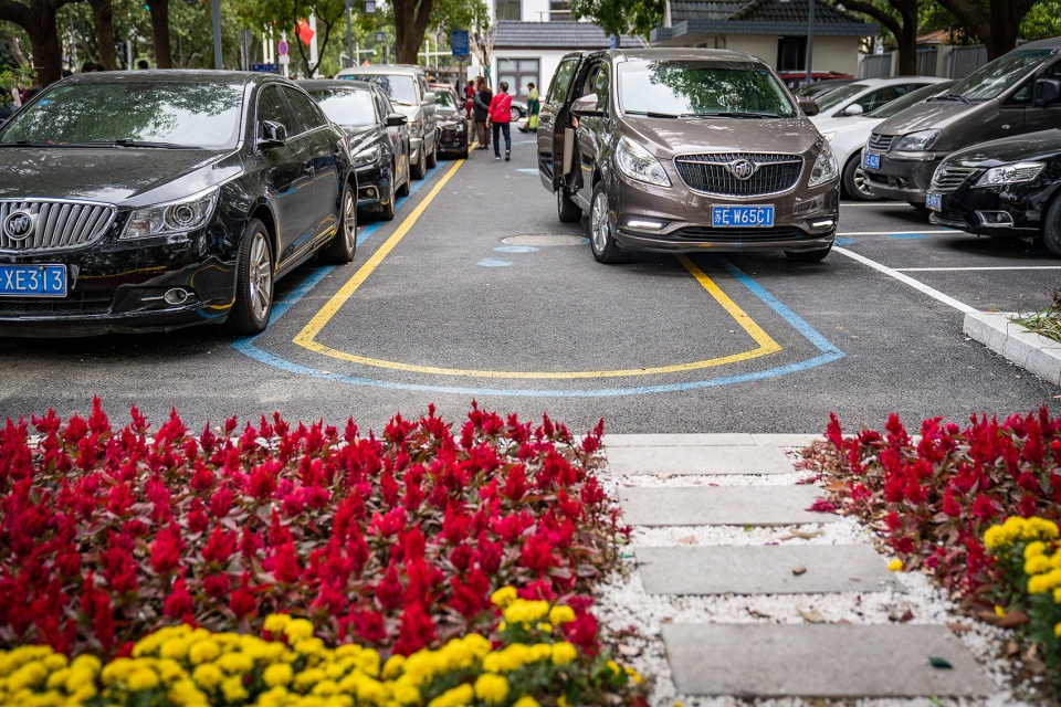 Dongtang Street renovation Edging design