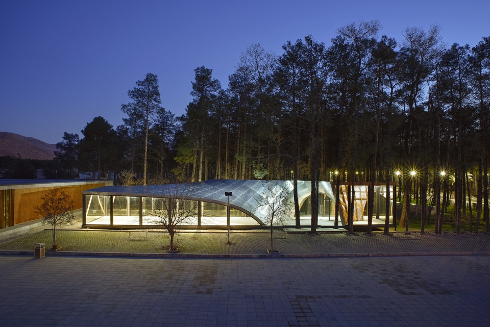 persepolis entrance pavilion iran by thealliance