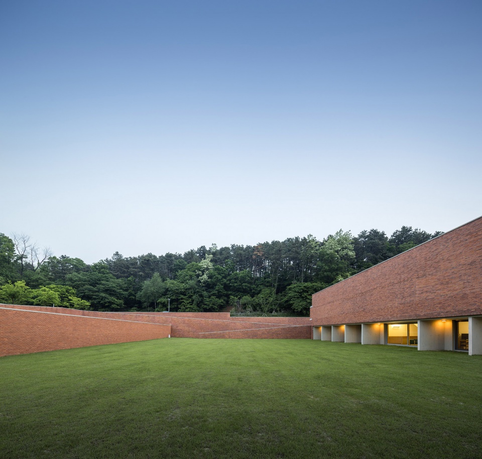 Amore Pacific Hotel Alvaro Siza Carlos Castanheira Kim Jang Kyu