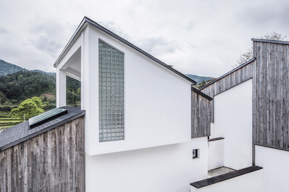 Cloudy Courtyard China by One Take Architects