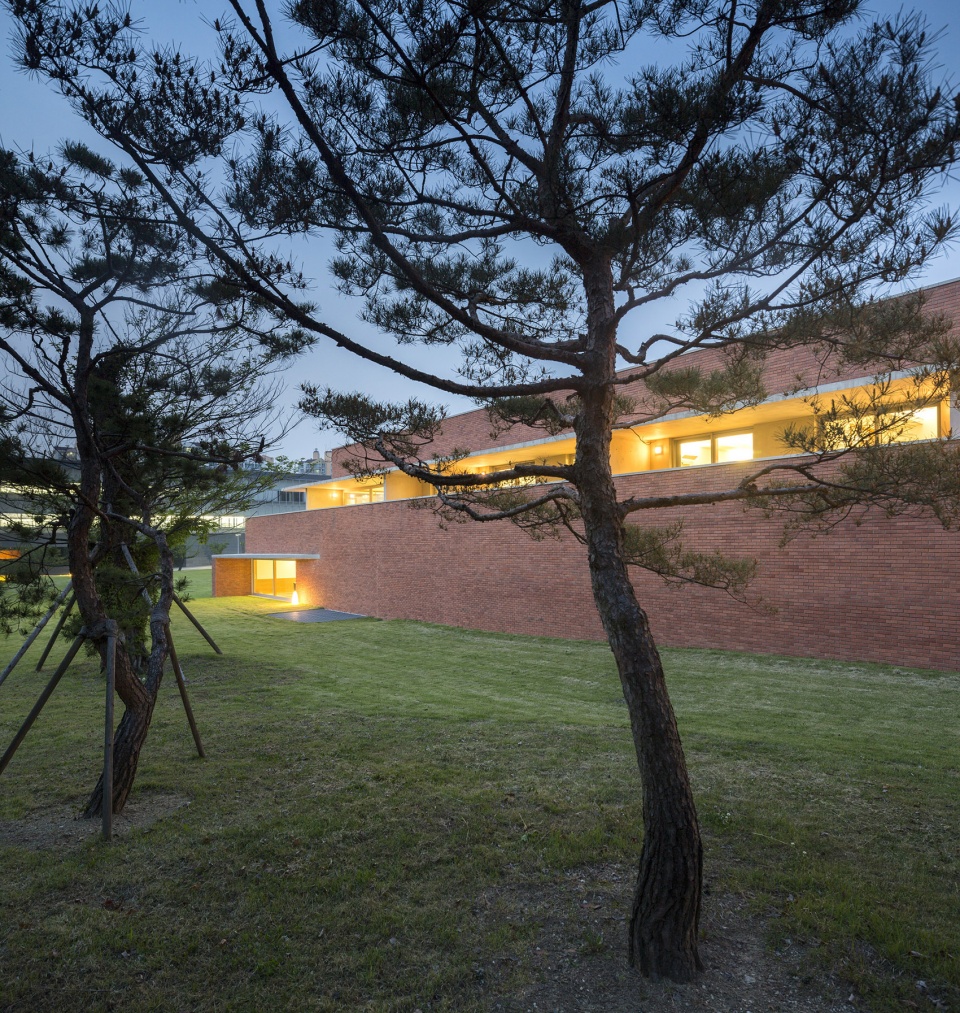 Amore Pacific Hotel Alvaro Siza Carlos Castanheira Kim Jang Kyu