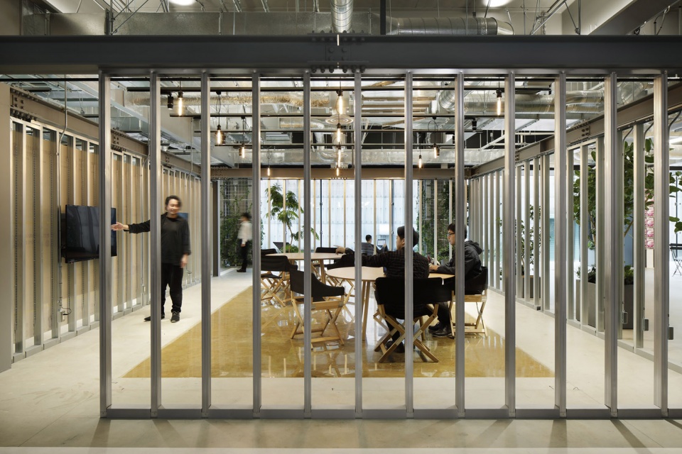 design of the innovation center in the new experiment building at ihis yokohama office by nikken sekkei