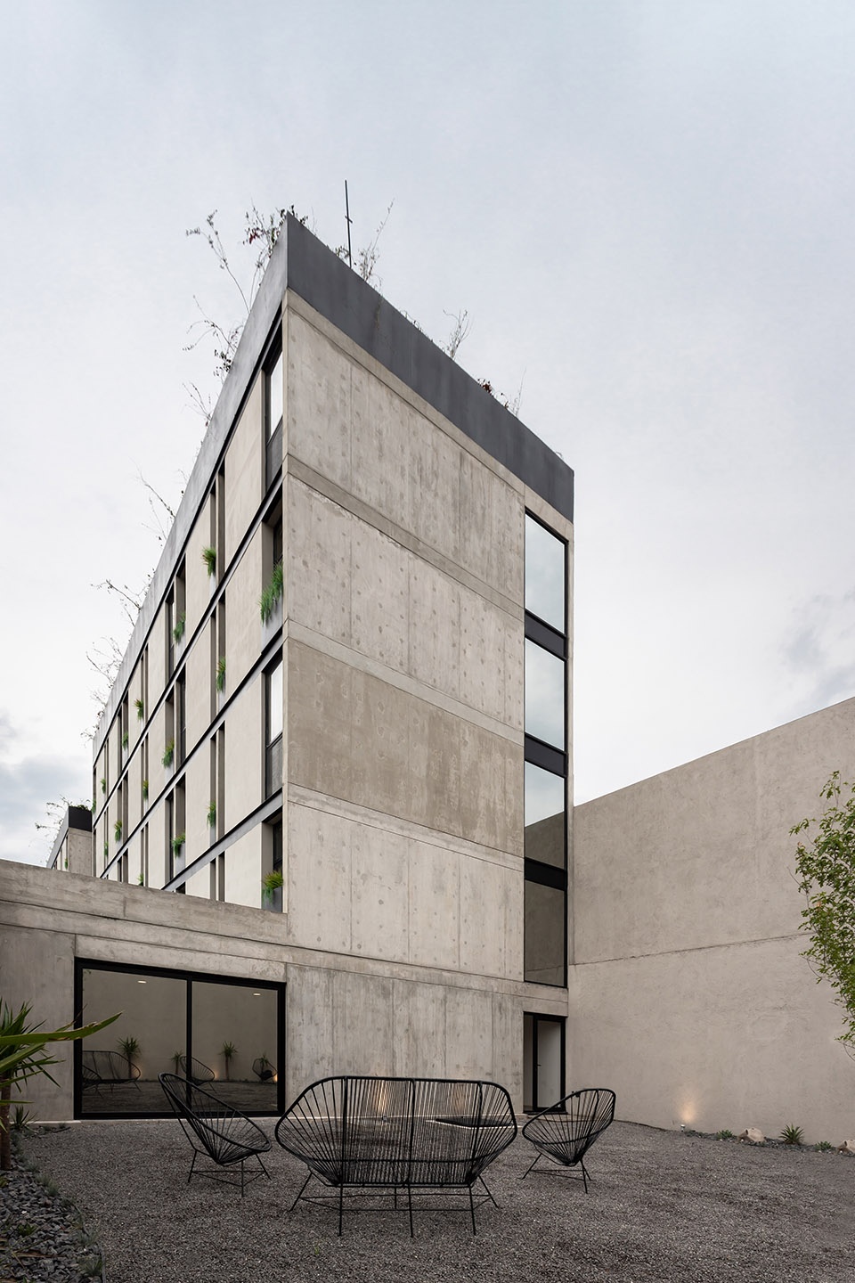 habitee urban dorms mexico by estudio zero