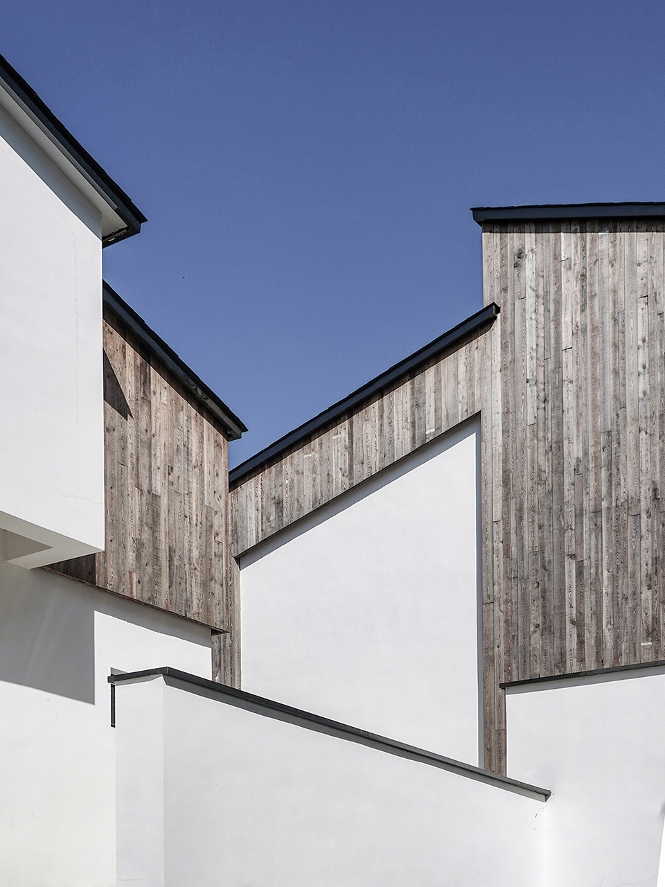 Cloudy Courtyard China by One Take Architects