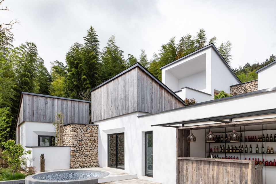 Cloudy Courtyard China by One Take Architects