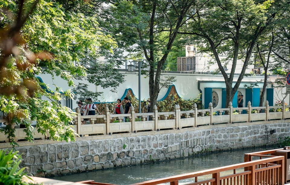 Huayi Street Edging