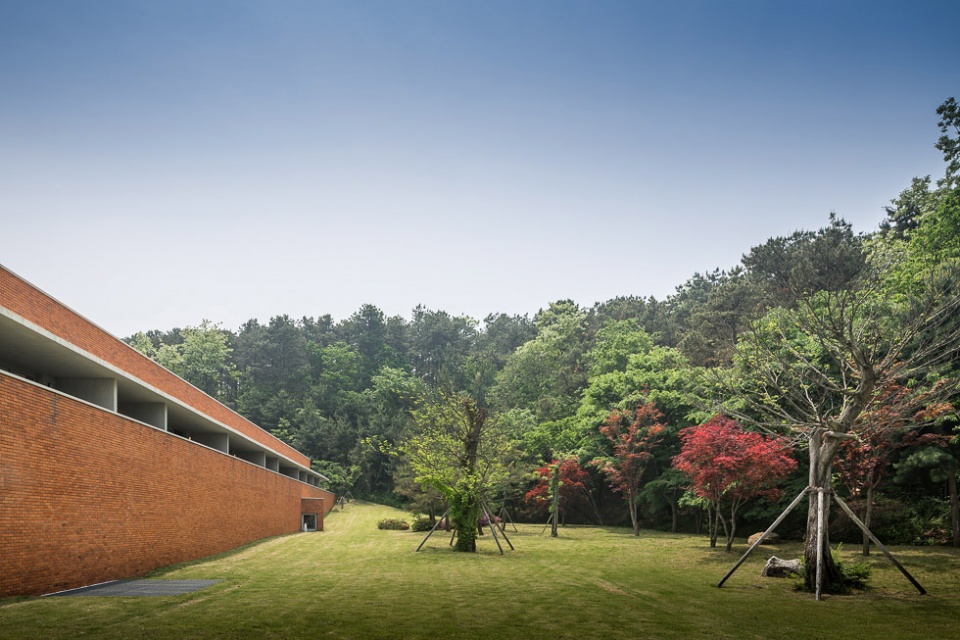 Amore Pacific Hotel Alvaro Siza Carlos Castanheira Kim Jang Kyu