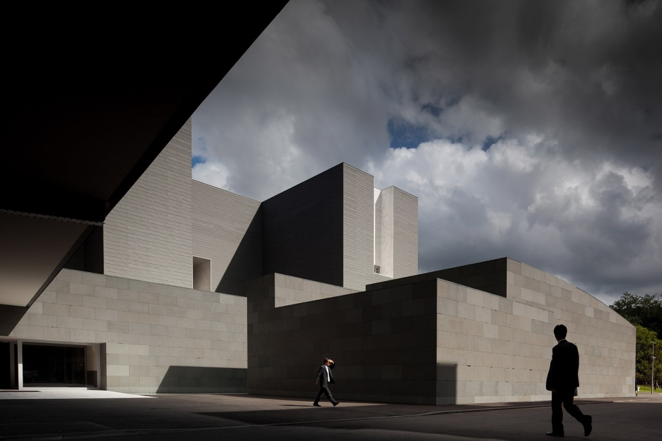 Amore Pacific Research and Design Center Alvaro Siza Carlos Castanheira Kim Jang Kyu