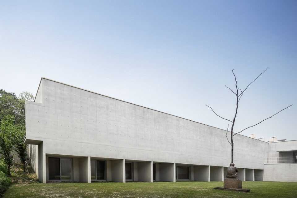 Amore Pacific Hotel Alvaro Siza Carlos Castanheira Kim Jang Kyu