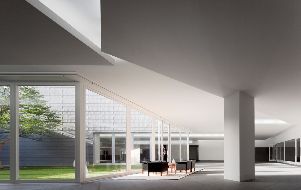 Amore Pacific Research and Design Center Alvaro Siza Carlos Castanheira Kim Jang Kyu