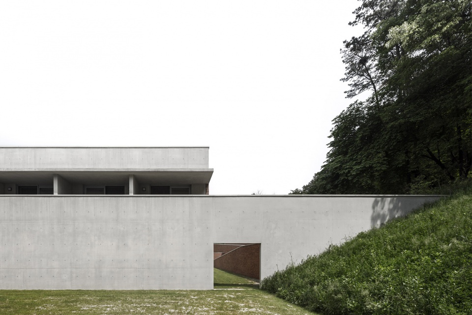 Amore Pacific Hotel Alvaro Siza Carlos Castanheira Kim Jang Kyu