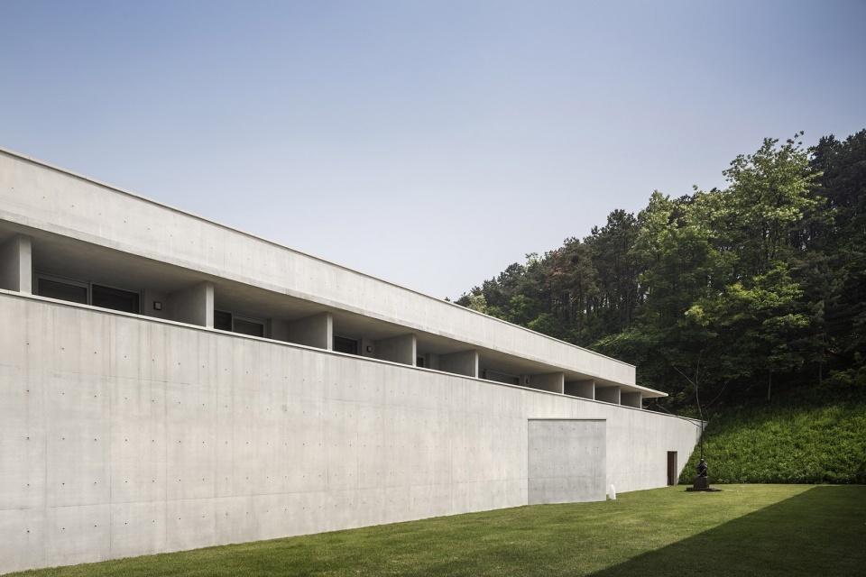 Amore Pacific Hotel Alvaro Siza Carlos Castanheira Kim Jang Kyu