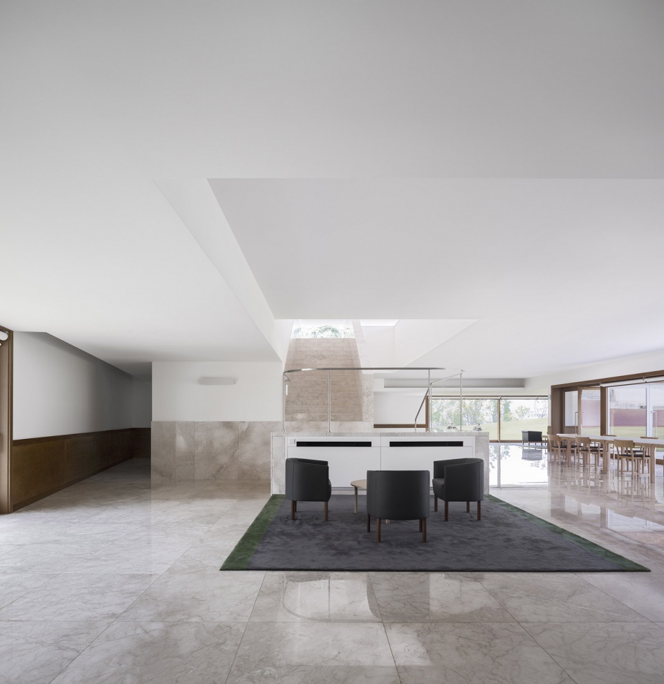 Amore Pacific Hotel Alvaro Siza Carlos Castanheira Kim Jang Kyu