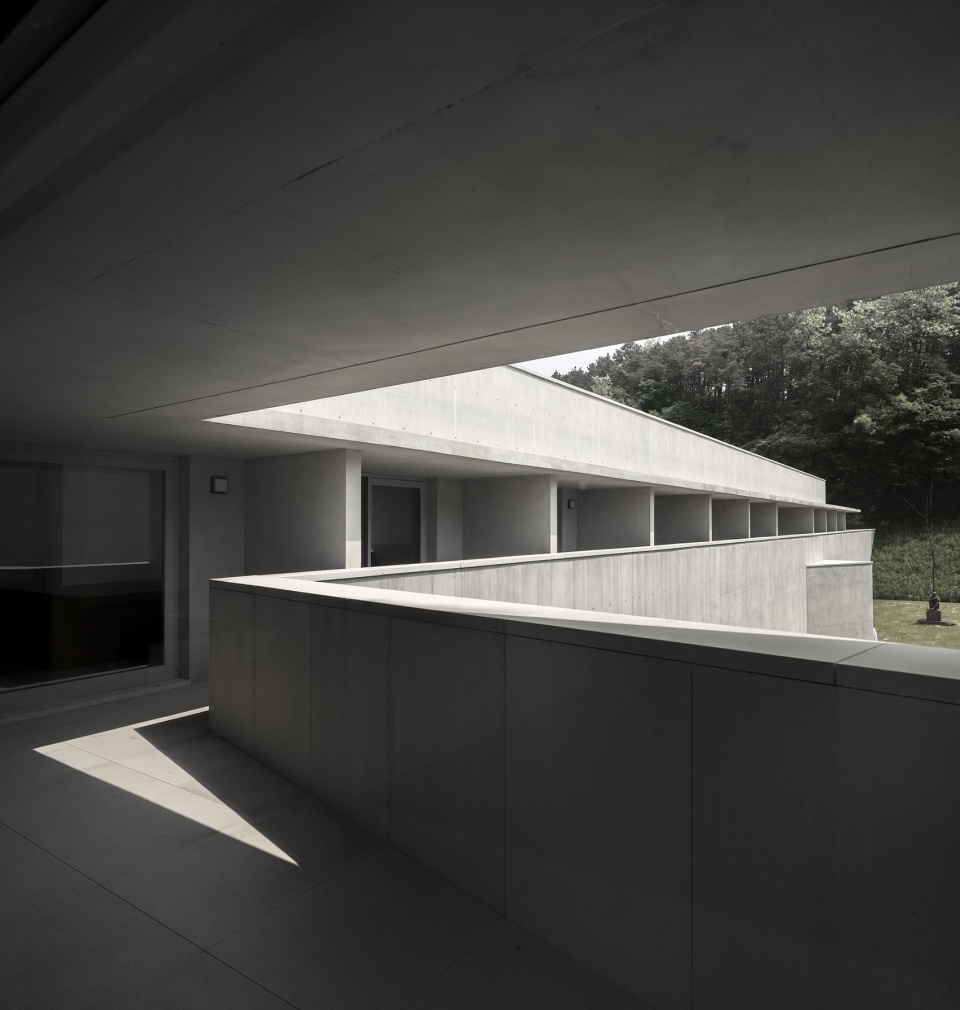 Amore Pacific Hotel Alvaro Siza Carlos Castanheira Kim Jang Kyu