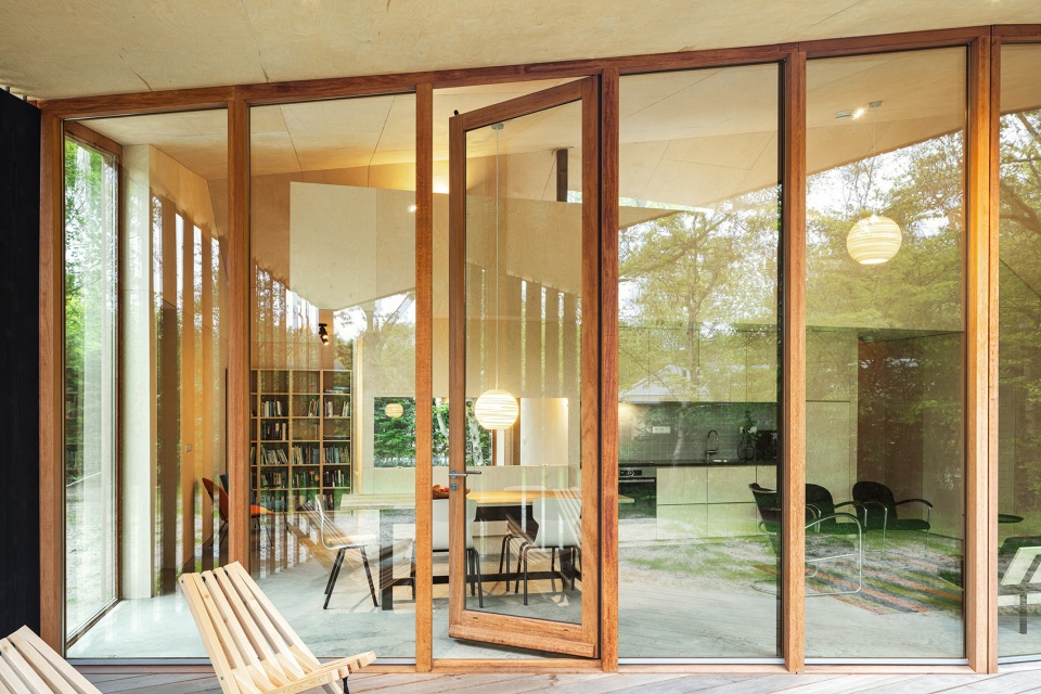 holiday home netherlands by orange architects