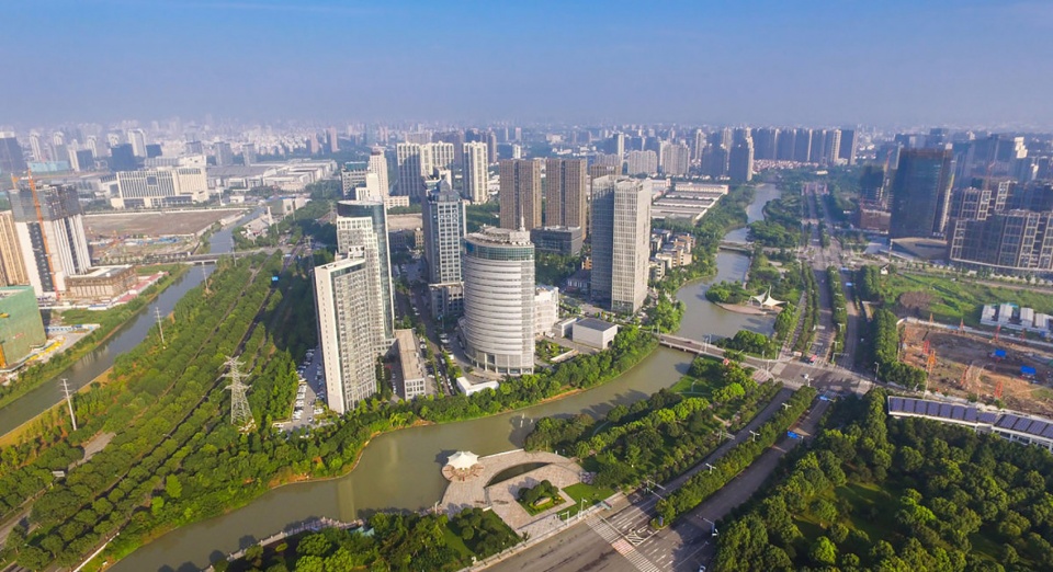 Landscape design of Ningbo Peacebird Fashion Center by Palm Design