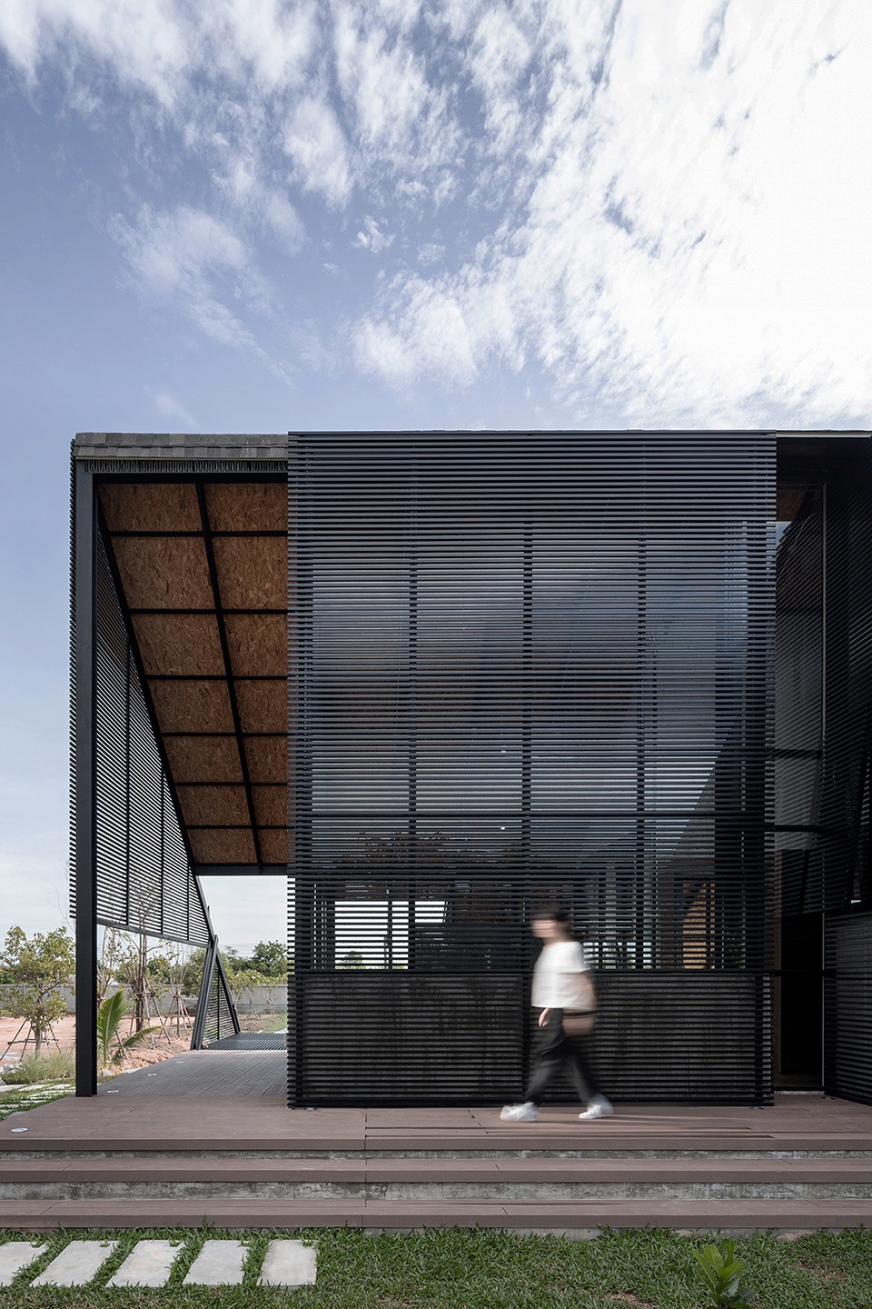 villa backyard by touch architect 1