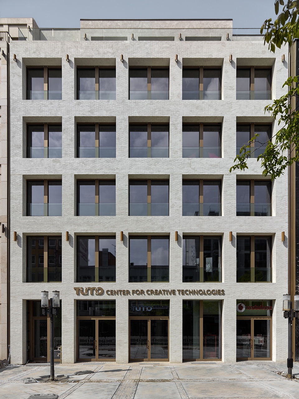 wilmersdorfer strase 59 by max dudler