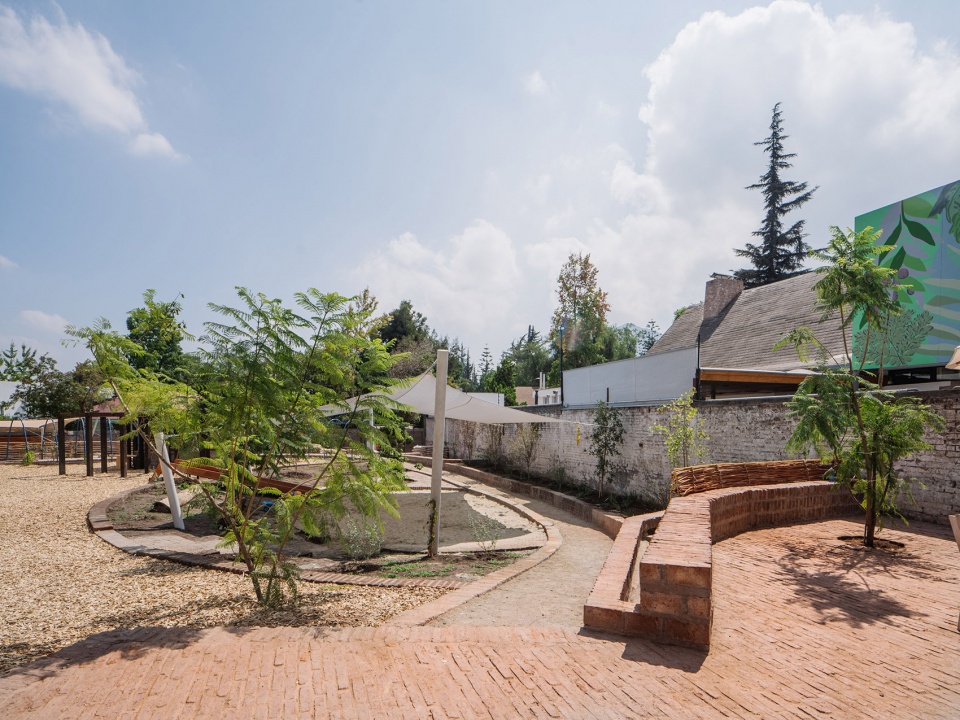 Ombu Afuera Kindergarten by Andres Zegers Arquitecto Lirio Paisaje
