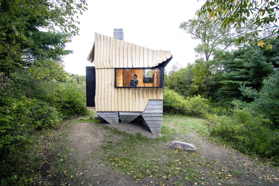 ashen cabin by hannah