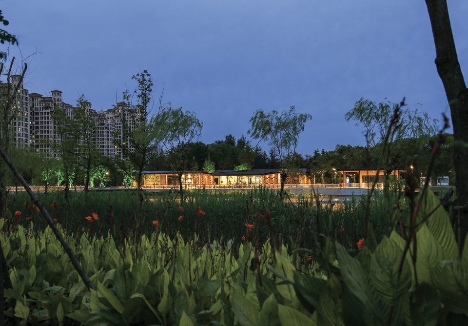 forest park west entry breaking barriers to connect neighborhood landscape infrastructure china by plat studio