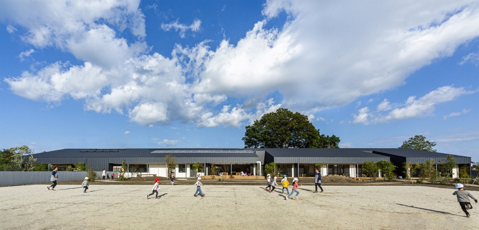OM Nursery by HIBINOSEKKEI Youji no Shiro KIDS DESIGN LABO