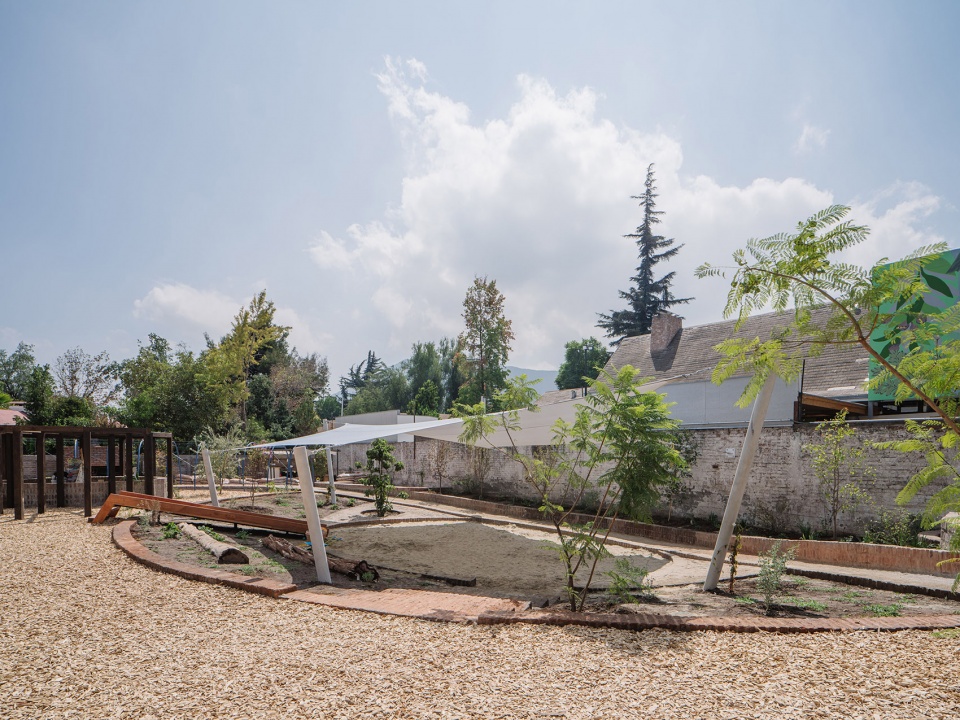 Ombu Afuera Kindergarten by Andres Zegers Arquitecto Lirio Paisaje