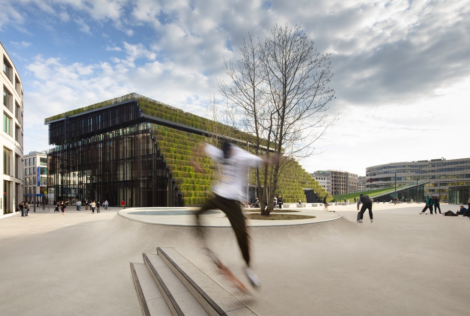 ko bogen ii commercial and office building by ingenhoven architects