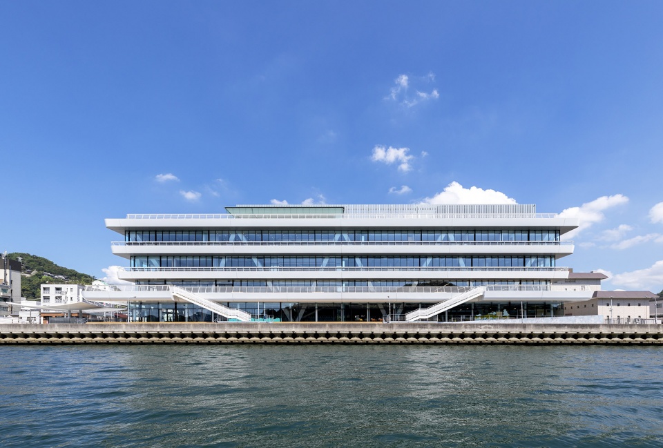 Onomichi City Office by Nikken Sekkei