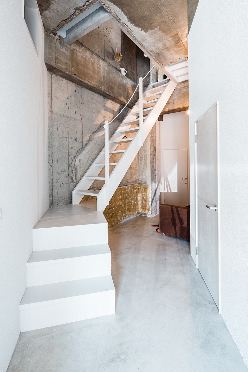 s house renovation by yasuhiro sawa design office