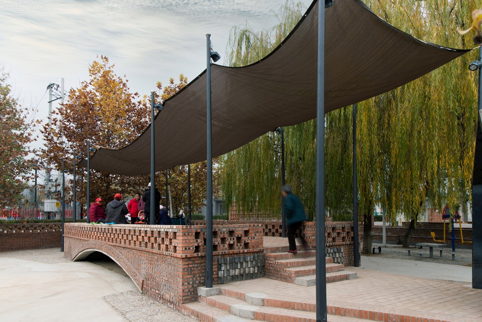 A Public Stage in Gaoliying Yicun Village by RENGARCH KEYWORKS