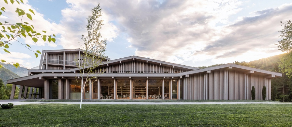 HOTEL BOHINJ REVITALISED by OFIS arhitekti