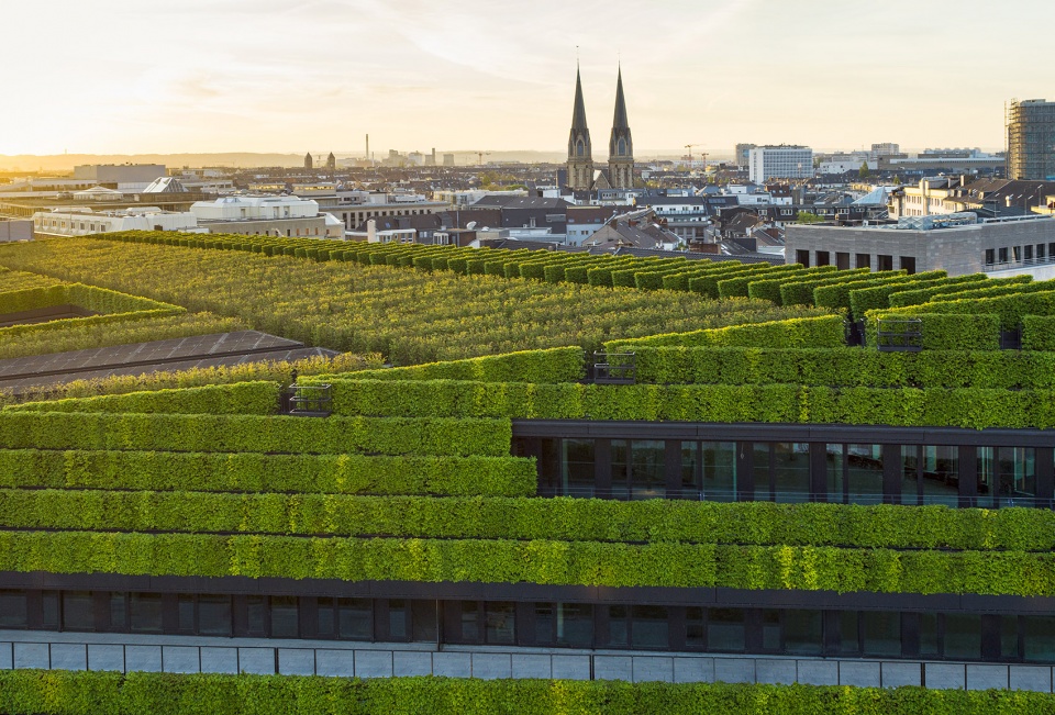 ko bogen ii commercial and office building by ingenhoven architects