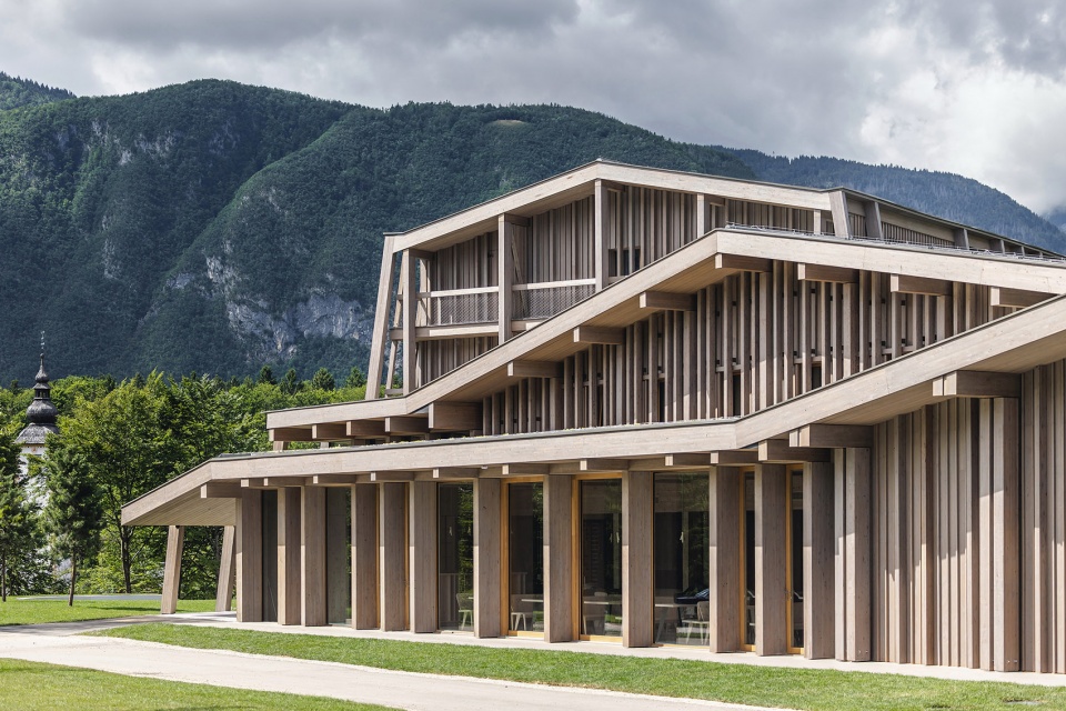HOTEL BOHINJ REVITALISED by OFIS arhitekti