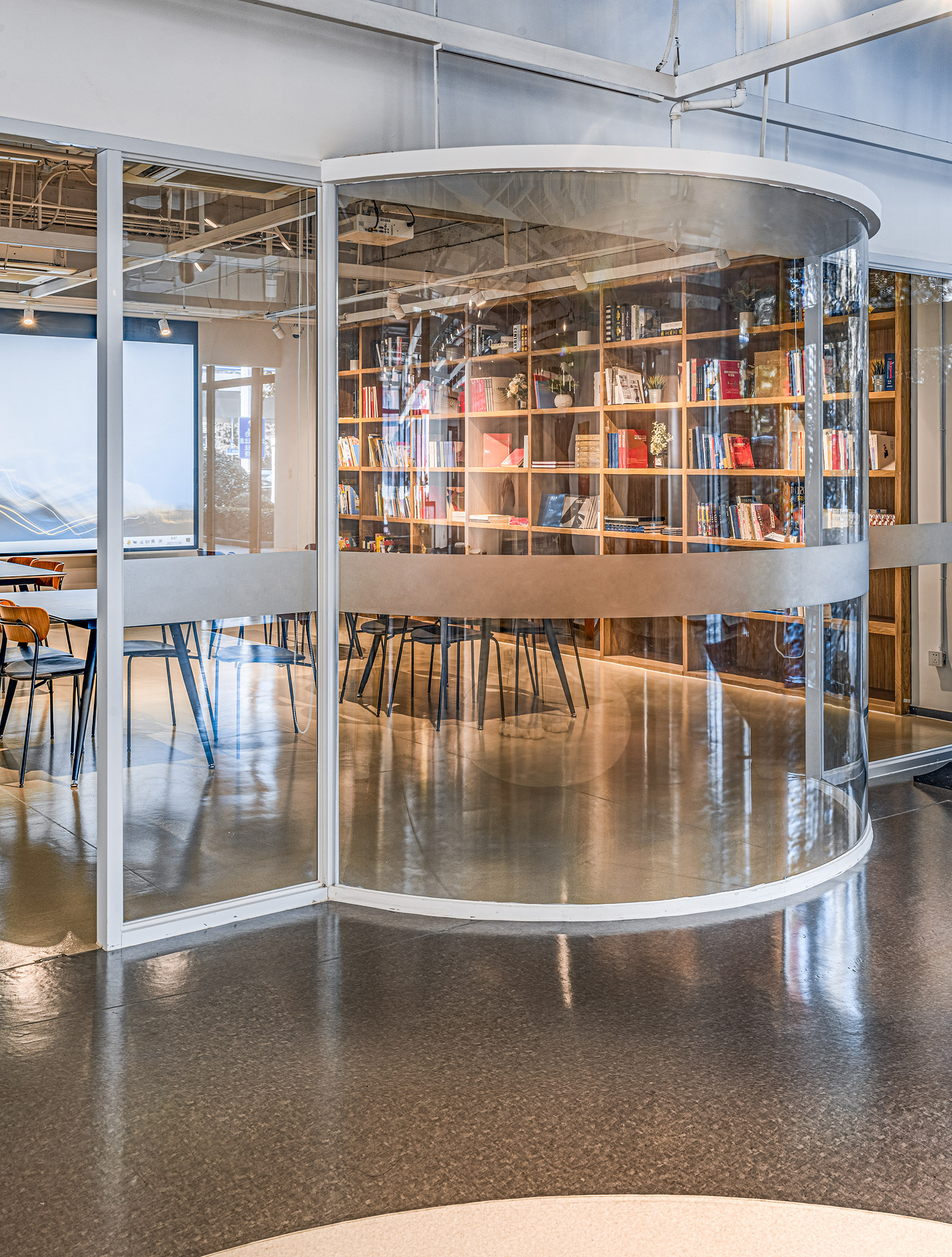 MADHAUS Shanghai by YEAS