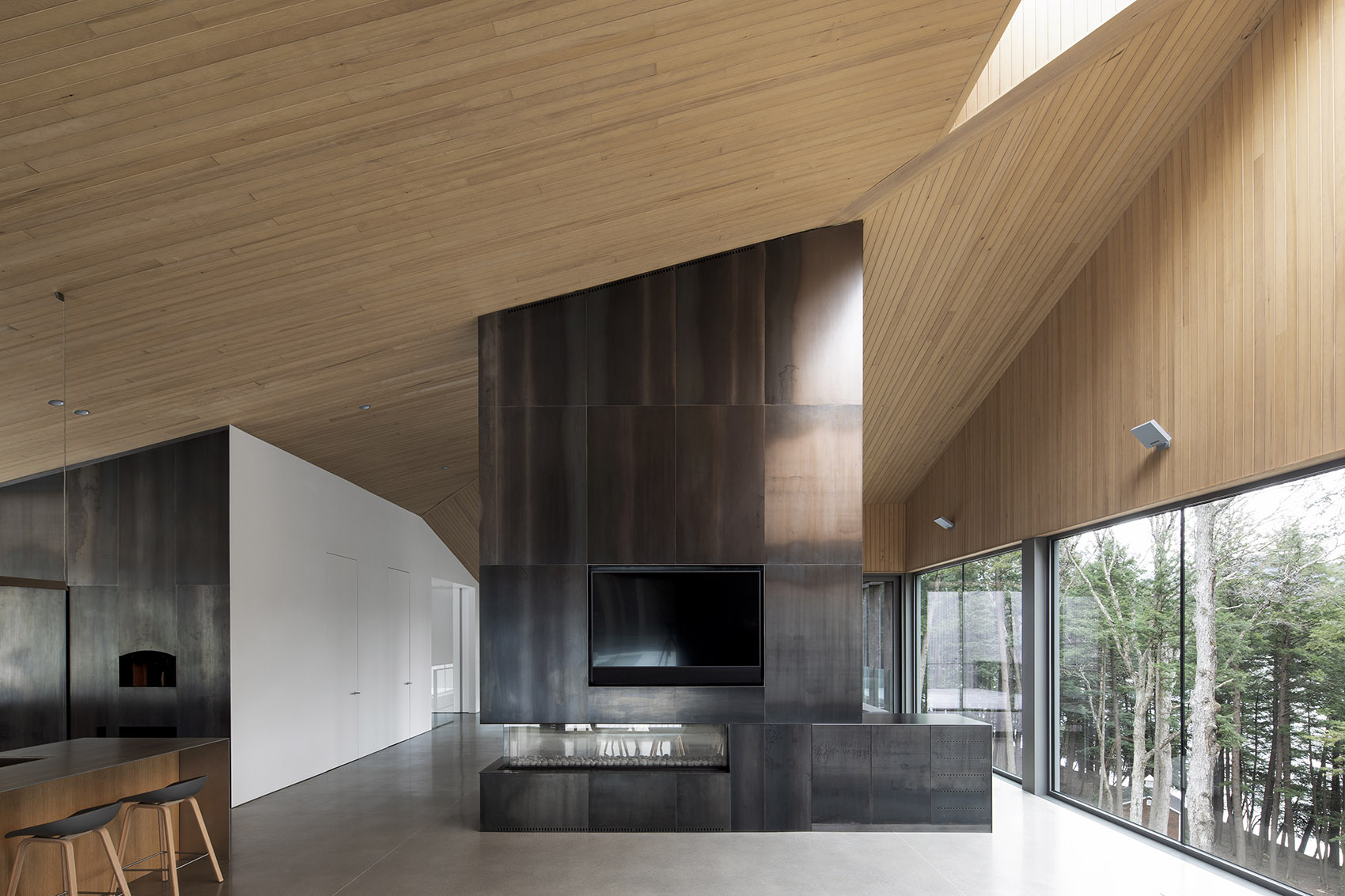 memphremagog lake house by naturehumaine