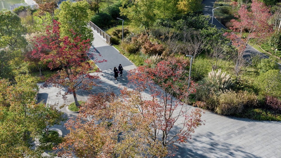forest park west entry breaking barriers to connect neighborhood landscape infrastructure china by plat studio