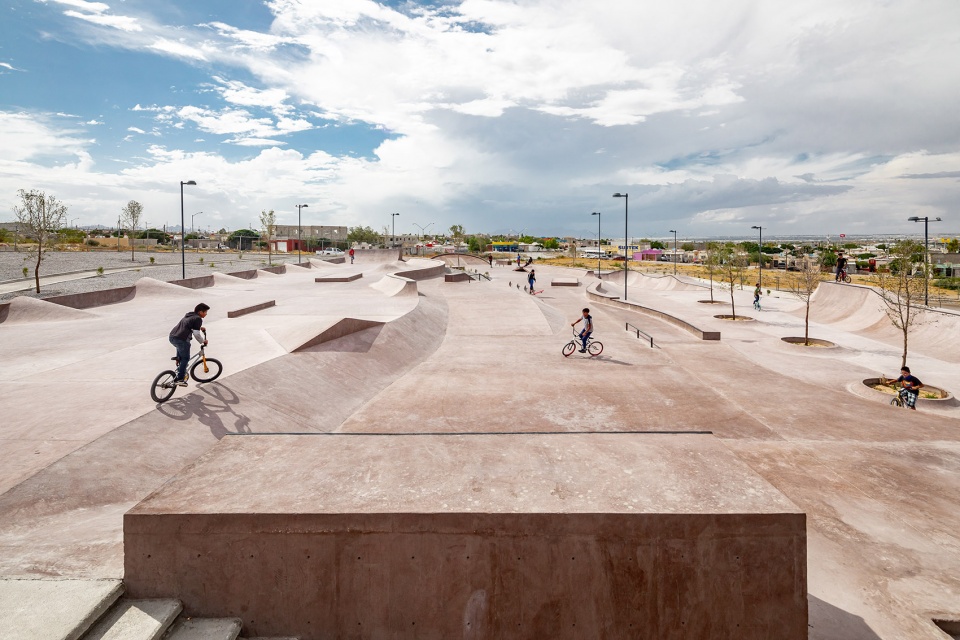 la duna skatepark by francisco elias