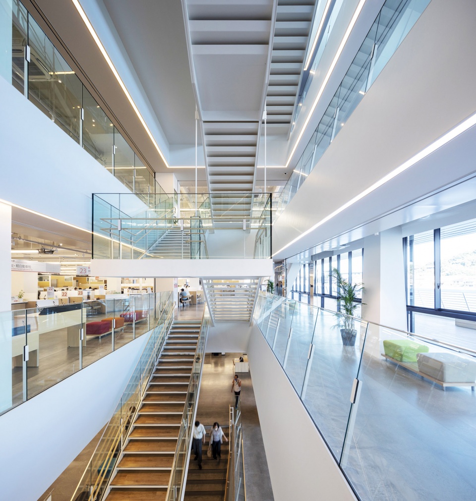 Onomichi City Office by Nikken Sekkei
