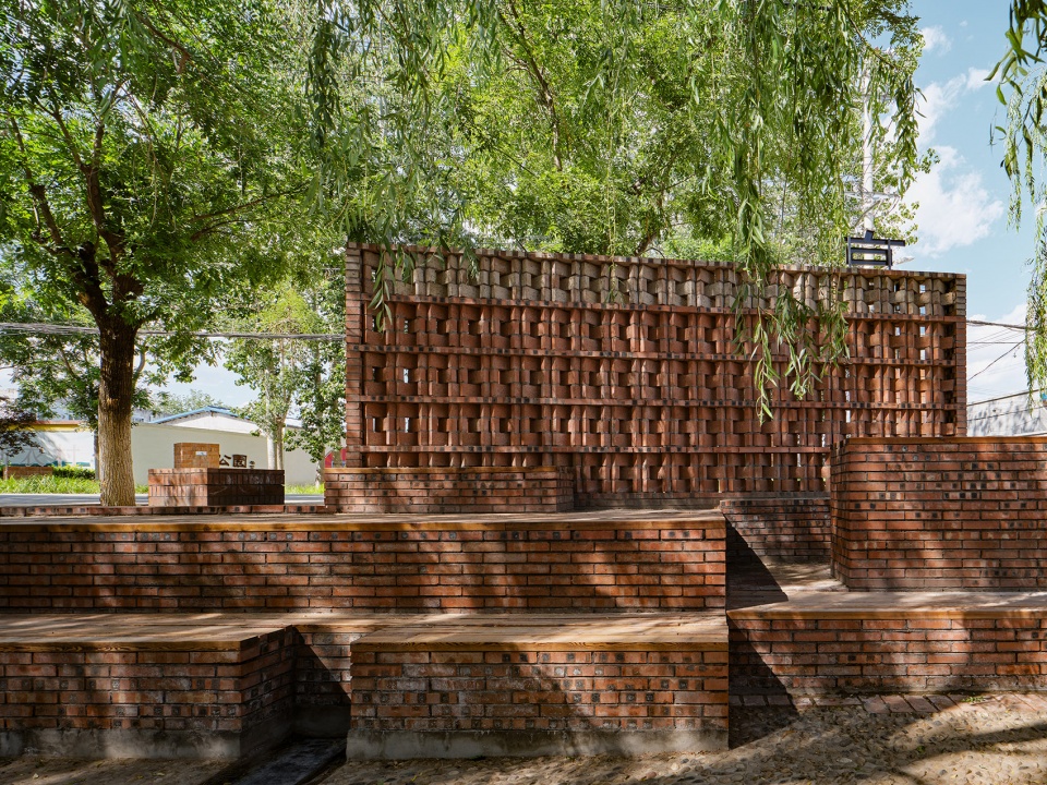 A Public Stage in Gaoliying Yicun Village by RENGARCH KEYWORKS